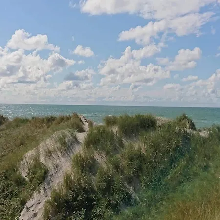 Seaside Charm Near Town-by Traum